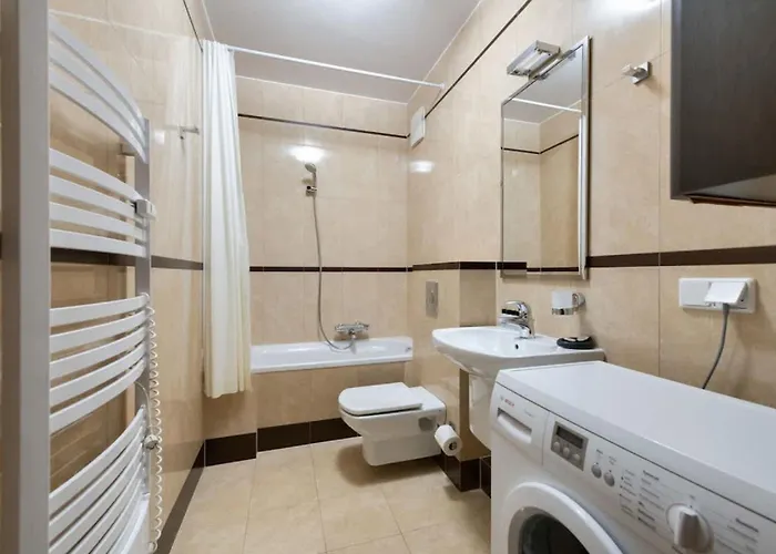 Sea Breeze With Parking By Renters سوبوت